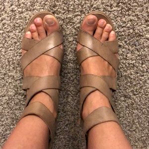 Antelope Tan Sandals sz. 9